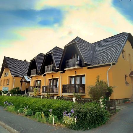 Hotel Tóth Vendégház Bük Exterior foto